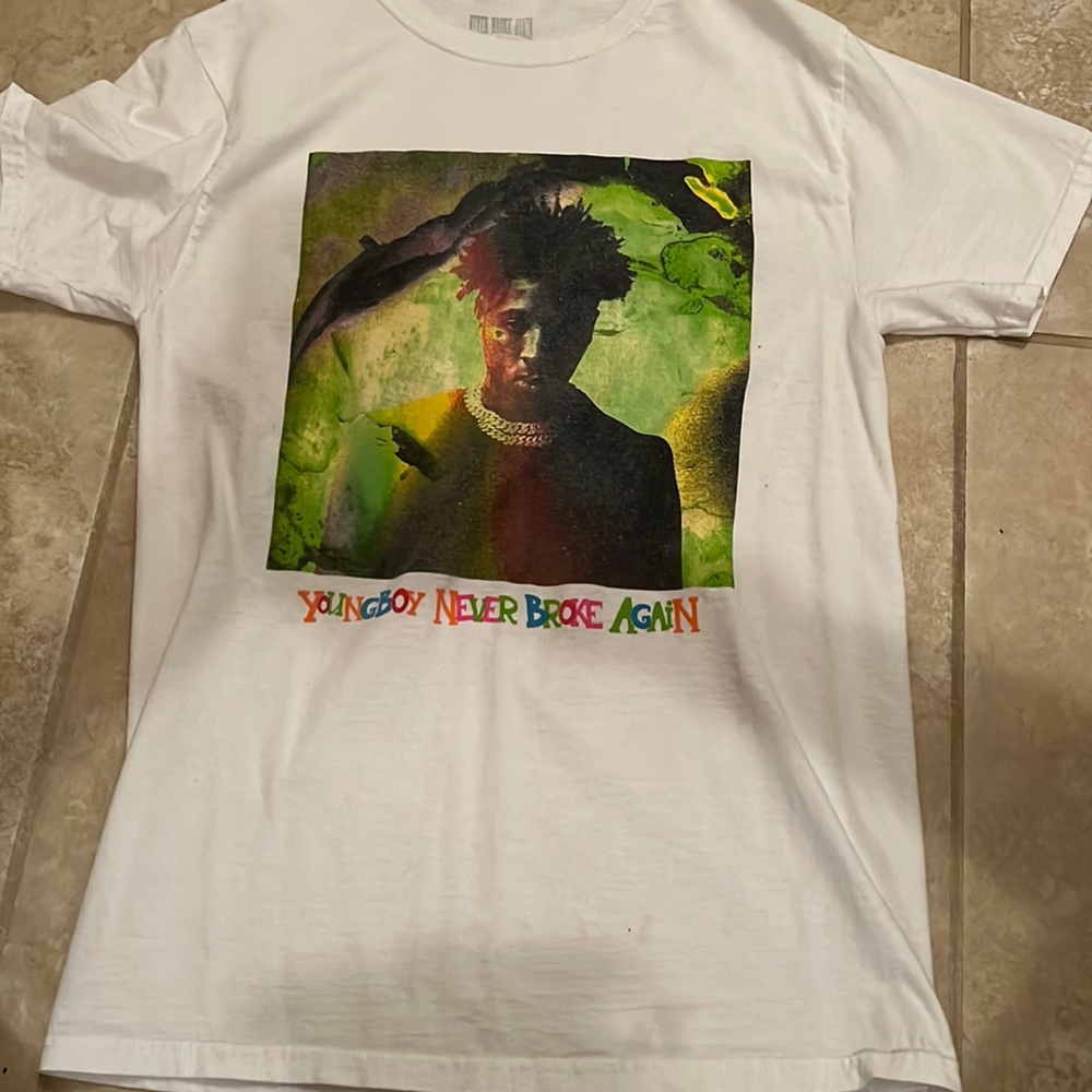Young never broke again t- shirt to small for me